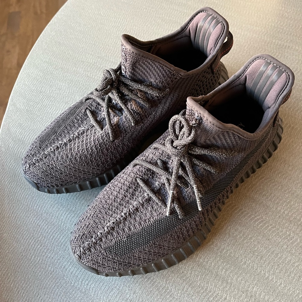 UA Yeezy 350 v2 Boost